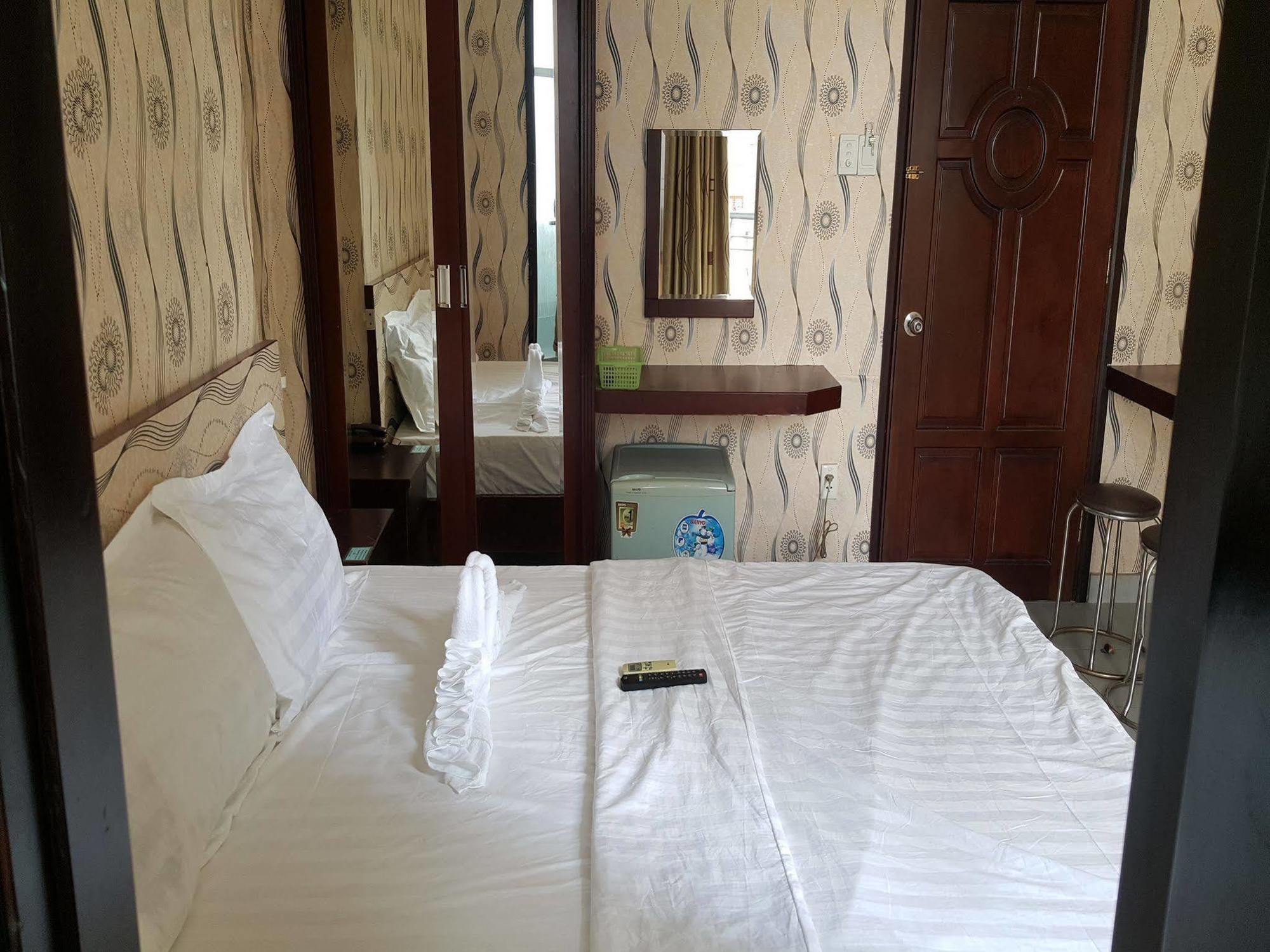 Lucky Hotel Ho Chi Minh-Byen Eksteriør billede